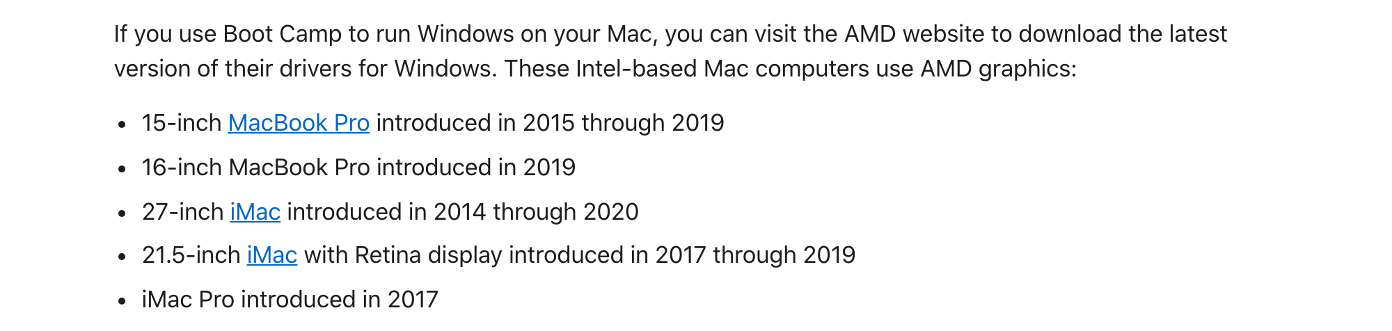 Справка Apple о драйверах AMD в Boot Camp: абзац о скачивании драйверов на сайте AMD и перечень Mac с графикой AMD, в том числе 27-дюймовый iMac 2014-2020 годов. Снято 3 октября 2026